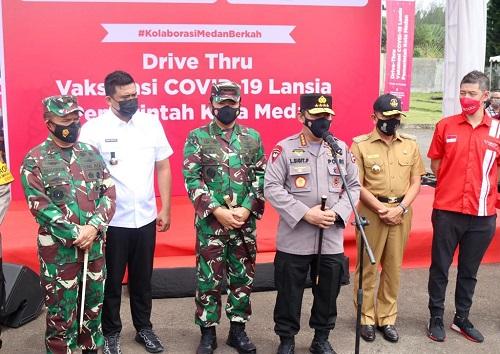 Panglima TNI dan Kapolri Puji Pelaksanaan Drive Thru Vaksinasi Covid-19 Pemko Medan
